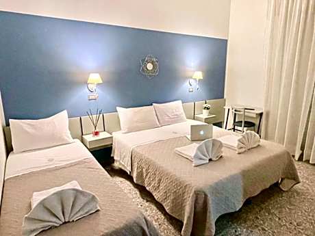Quadruple Room with Private Bathroom