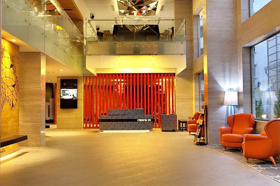 Radisson Bengaluru City Center