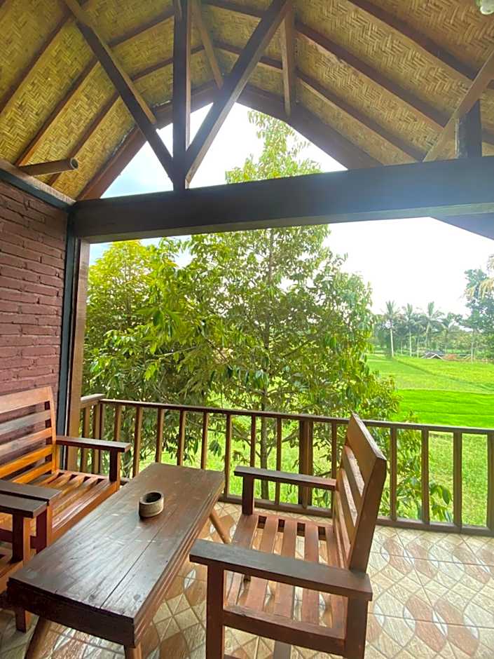 EDRIAN BUNGALOWS