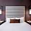 Ambassador Hotel Kansas City, Autograph Collection by Marriott