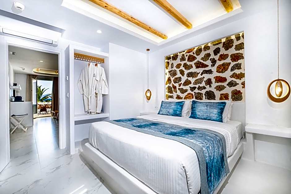 Liana Beach Hotel & Spa