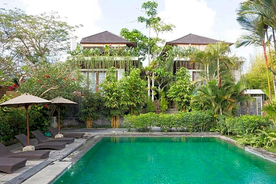 Aqua Octaviana Bali Villa