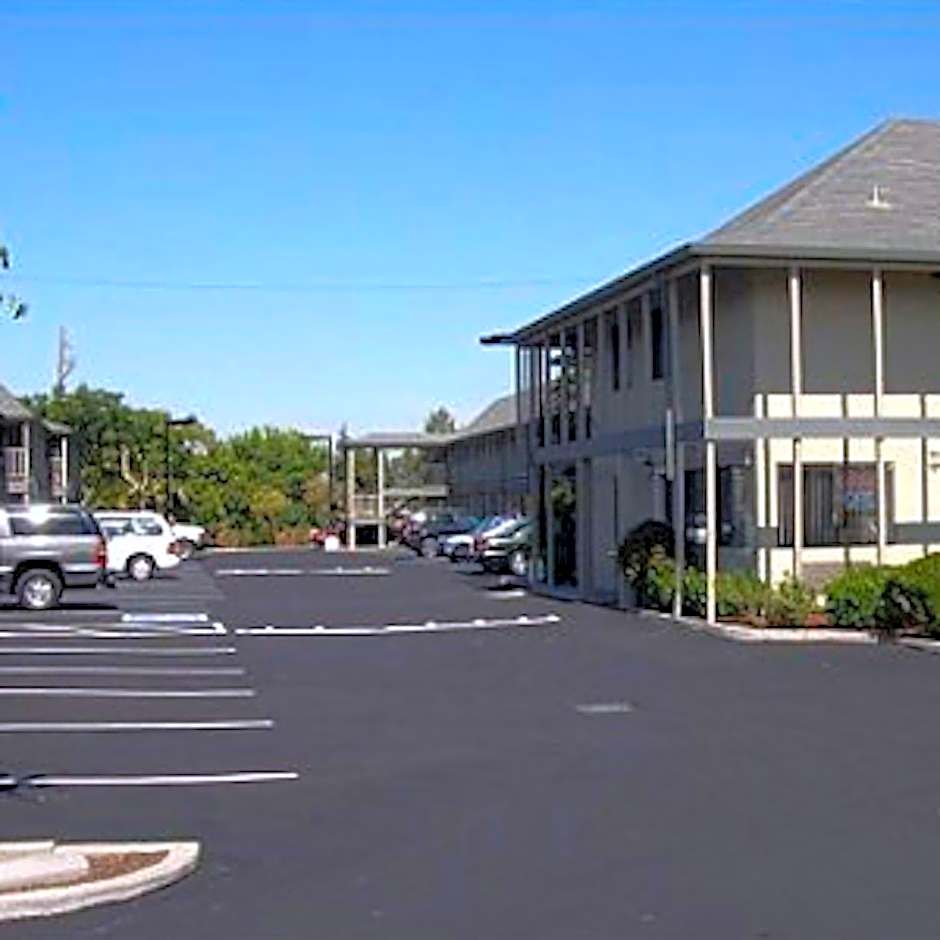 Alura Inn