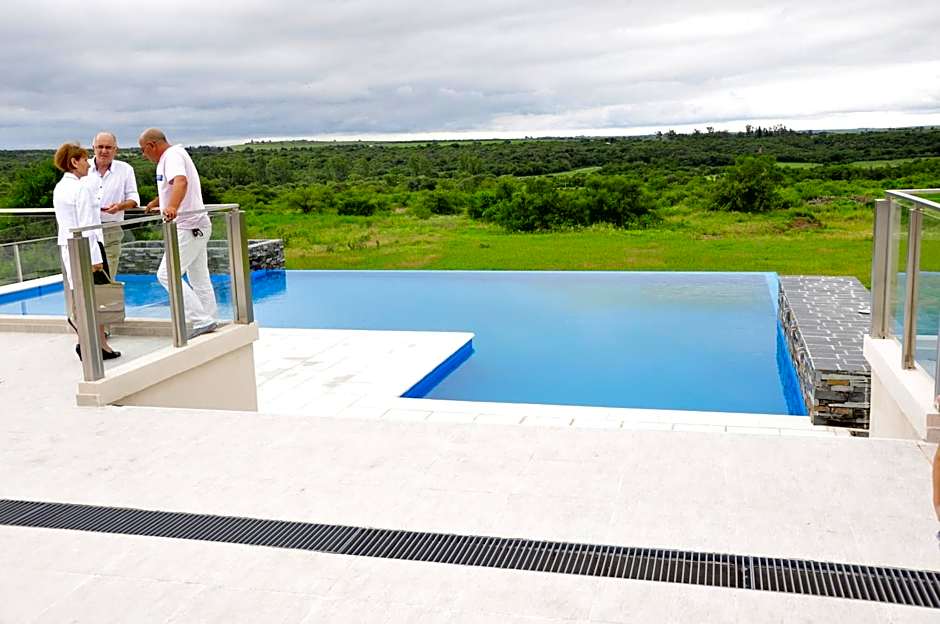 Howard Johnson Piedras Moras