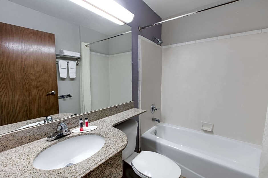 Microtel Inn & Suites by Wyndham Oklahoma City Airport