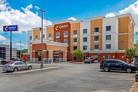 Comfort Suites East