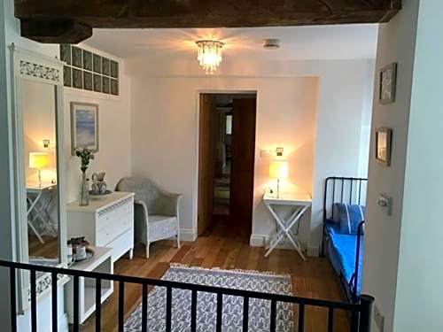 Stoneleigh Barn Bed and Breakfast