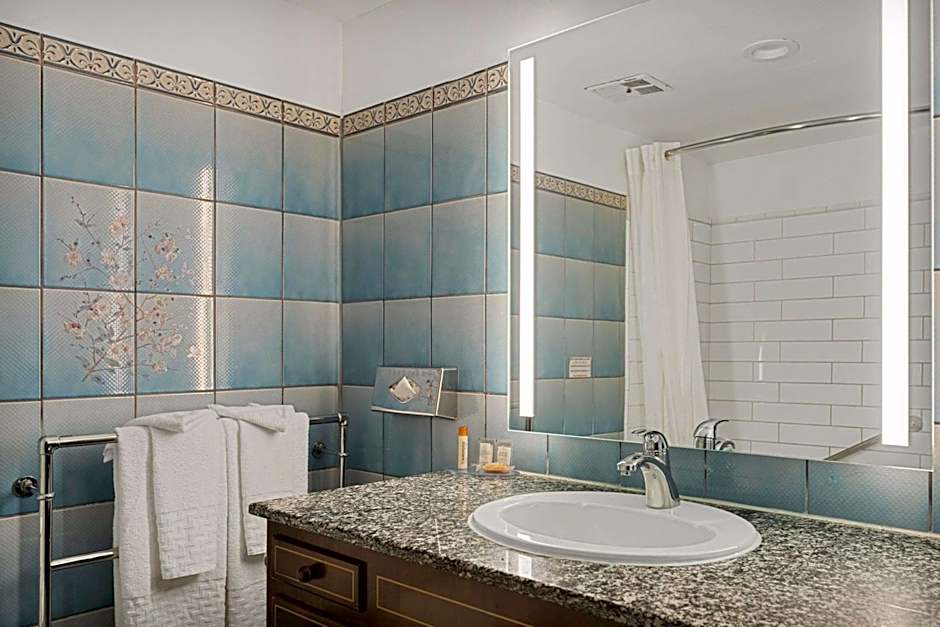Chateau Big Bear Boutique Hotel, BW Signature Collection