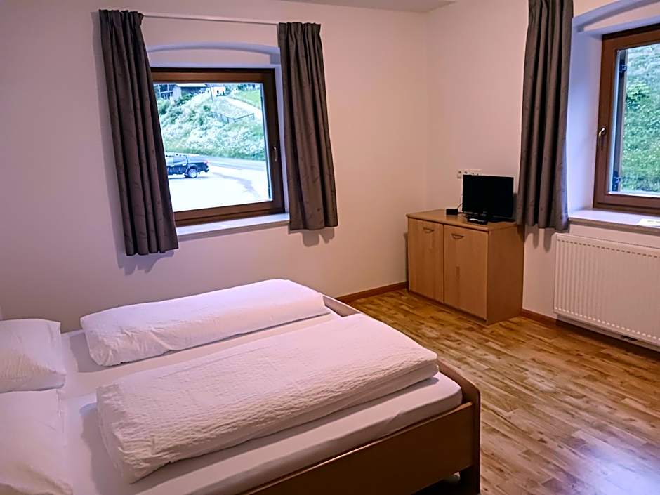 Gasthof Alpenrose - Mühleben