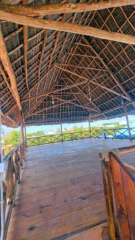 AROYA Boutique Hotel