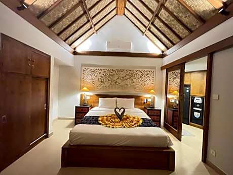 King Suite with Sea View