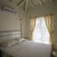 Alaroof Hotel