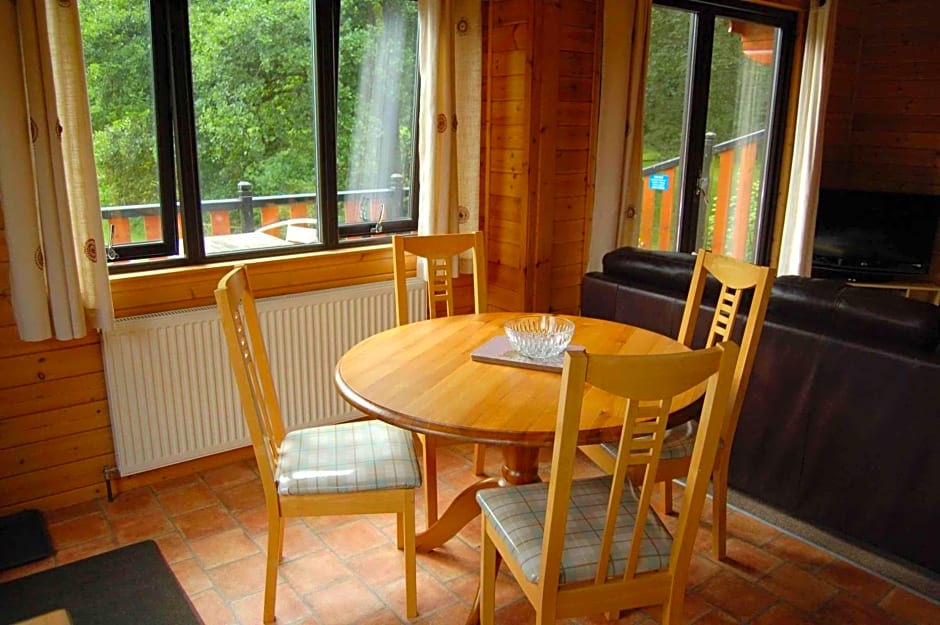 Luxury woodland Alder Lodge