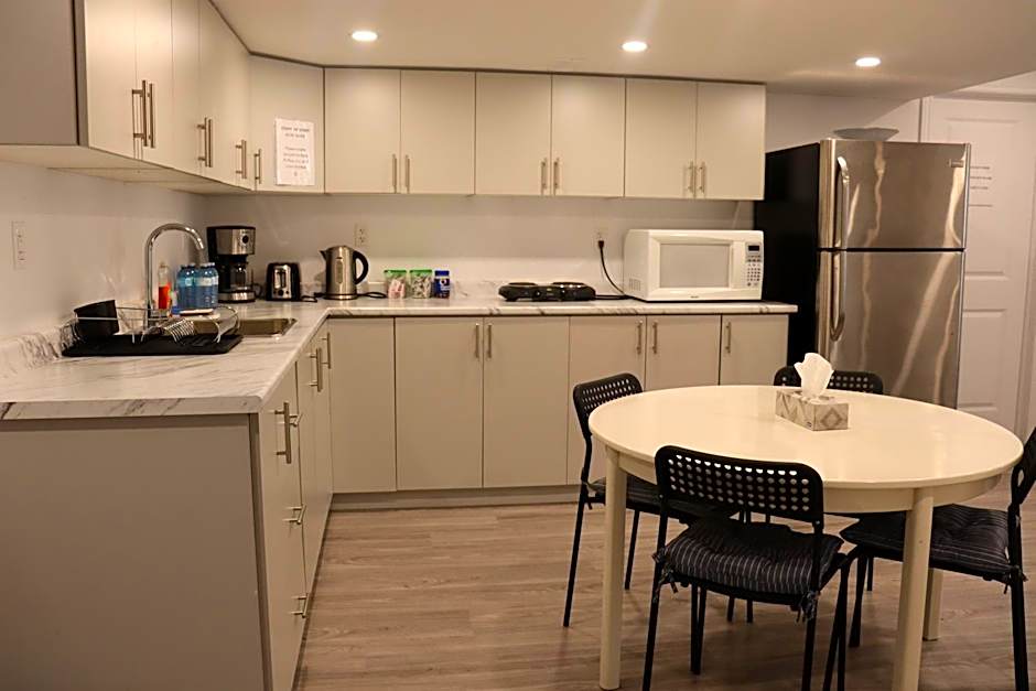 Cozy place, 15 min to Niagara Falls & USA border.