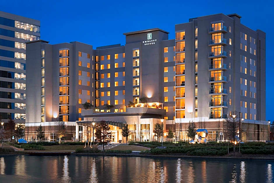 Embassy Suites by Hilton The Woodlands at Hughes Landing