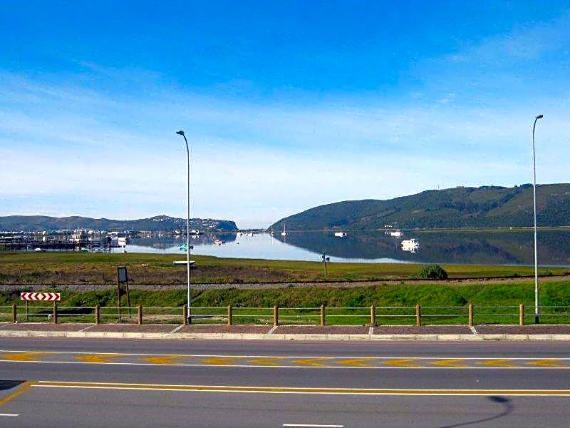 Lakeside Accommodation