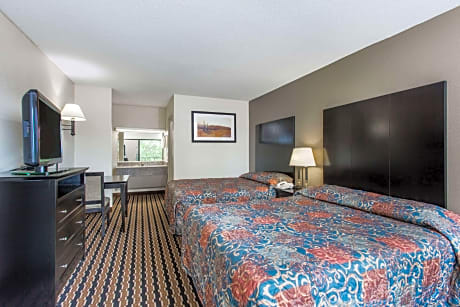 1 King Bed Nonsmoking Accessible