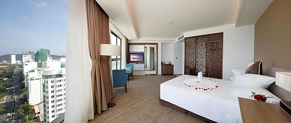 Comodo Nha Trang Hotel