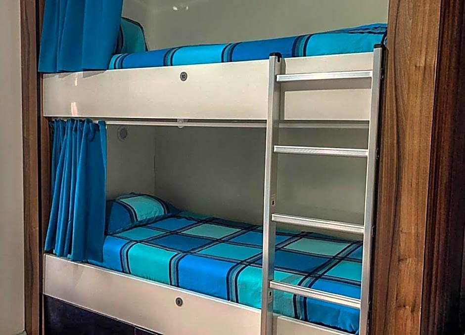 The Liverpool Pod Travel Hostel