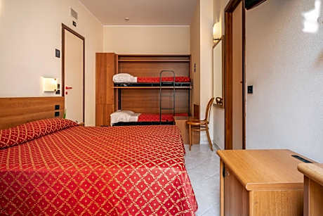 Family Room with Sea View