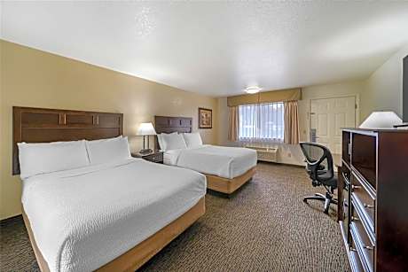 Queen Room with Two Queen Beds - Non-Smoking