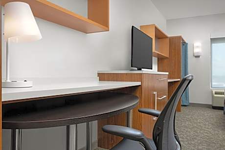 Queen Studio with Two Queen Beds - Mobility and Hearing Access/Non-Smoking