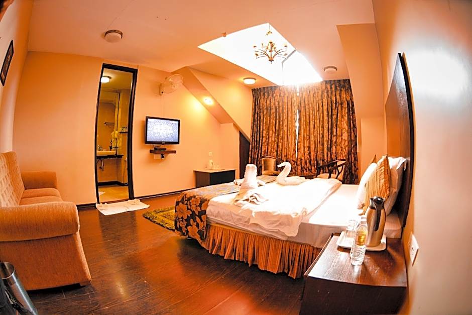 Hotel Pine Spring Gulmarg