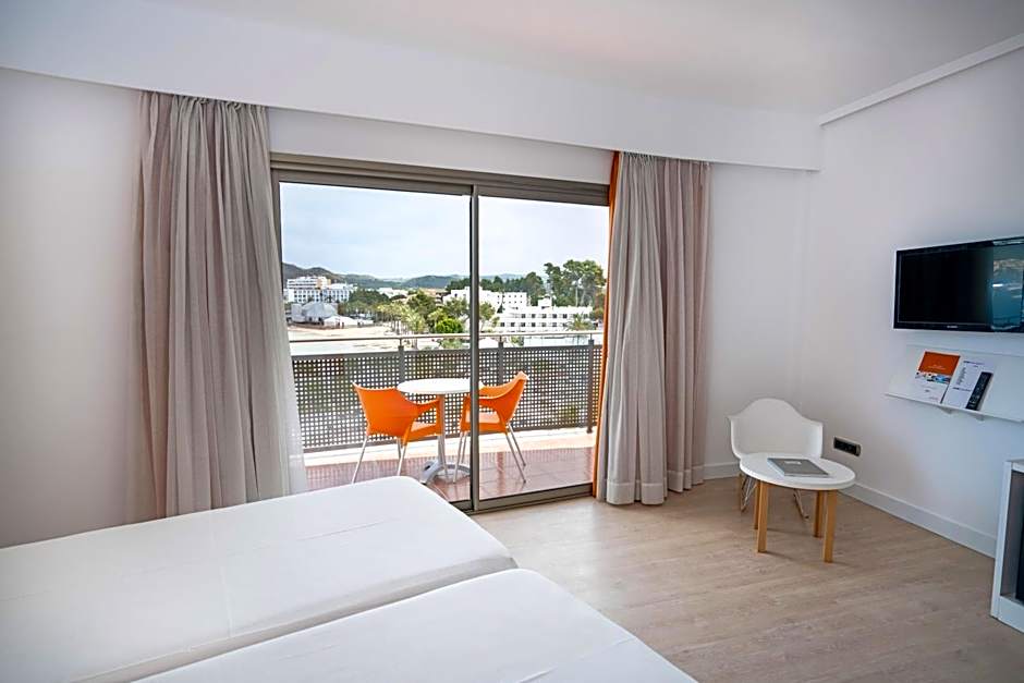 THB Ocean Beach-Adults Only