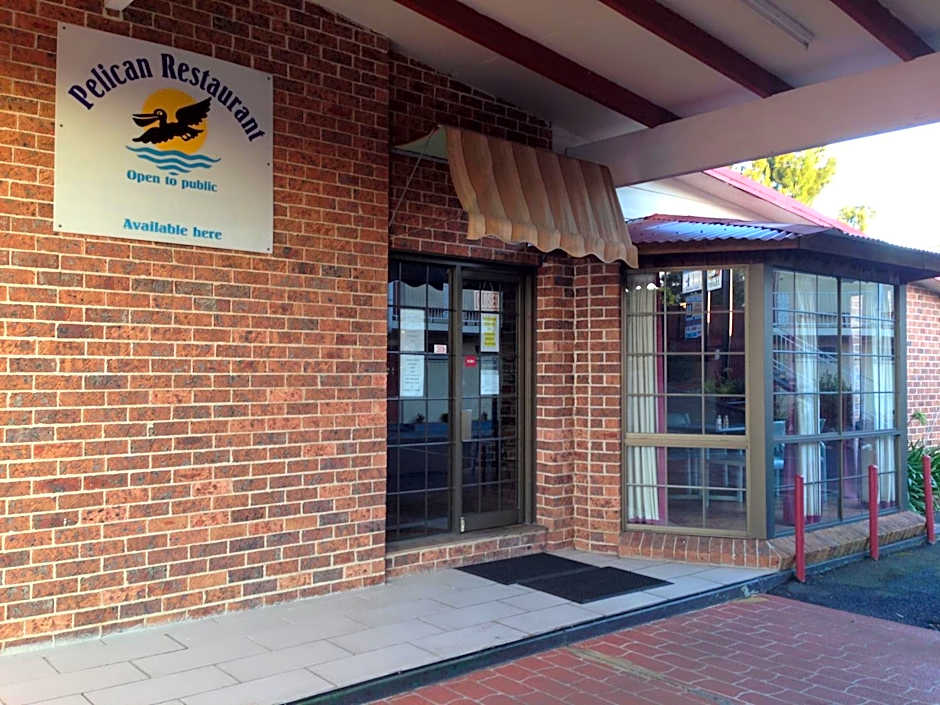 Riverview Motor Inn