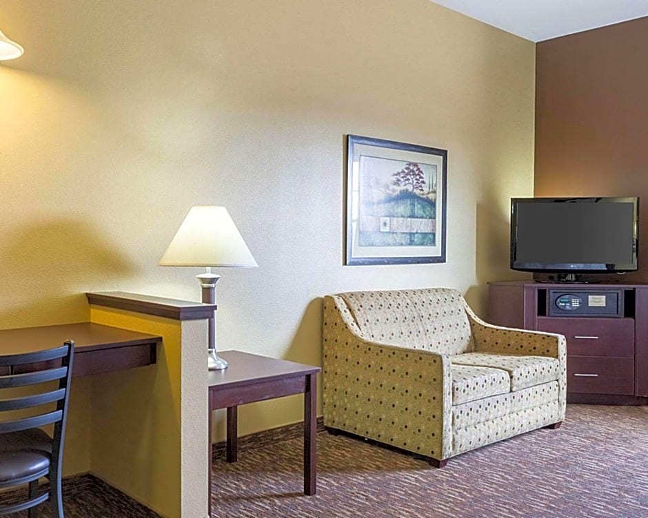 MainStay Suites Minot