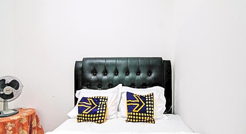 Hotel O Homestay Dinda Syariah Near Masjid Al Amin