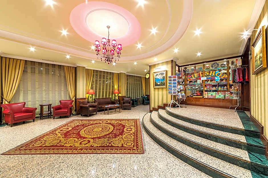 Grand Yavuz Hotel