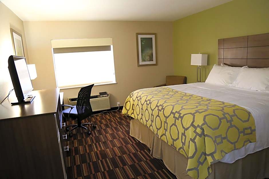 Baymont by Wyndham Plano