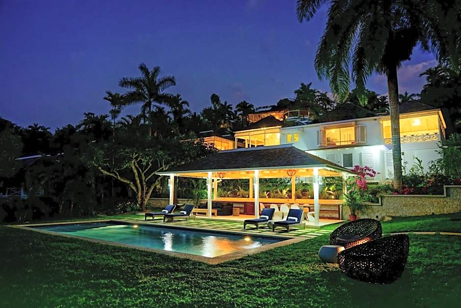 Round Hill Hotel & Villas