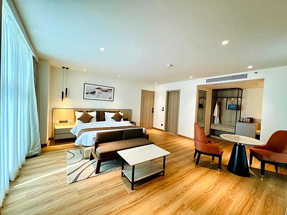 Hyphen Hotel