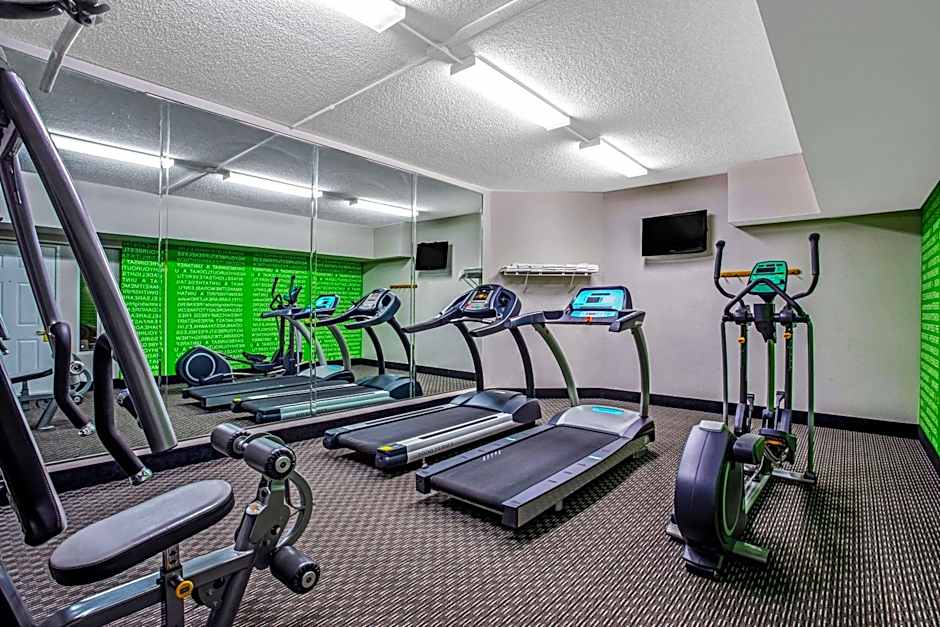 La Quinta Inn & Suites by Wyndham Tucson Airport