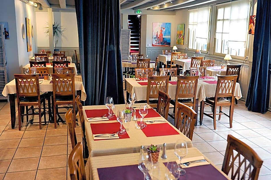 Le Lion d'Or - Logis Hotels - Hotel 2 étoiles et restaurant