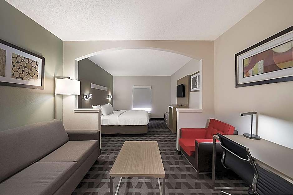 Quality Inn & Suites DFW Airport South