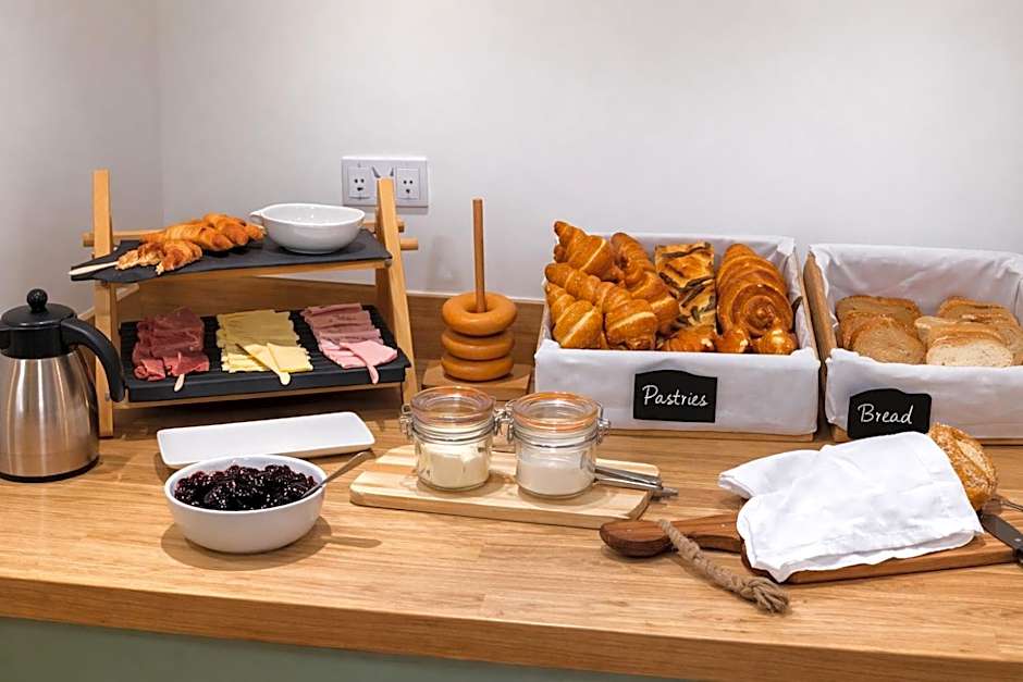 Vanbrugh House Hotel