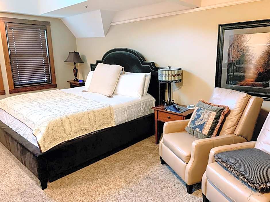 Iowa House Historic Inn