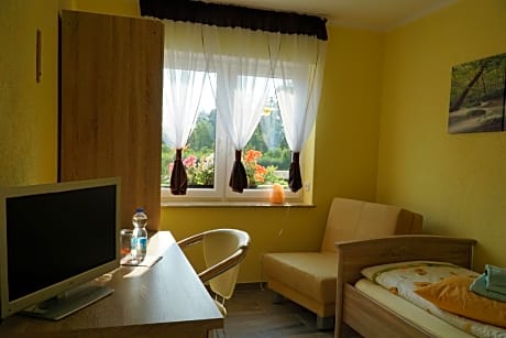 Zweibettzimmer-Standard-Gemeinsames Badezimmer