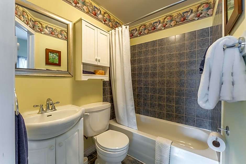 Dominion Hill Country Inn