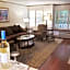 Cow Hollow Inn and Suites