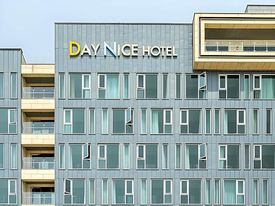 Daynice hotel