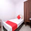 OYO 89877 Sun Triang Hotel