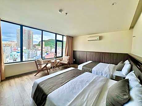 Quadruple Room with Sea View