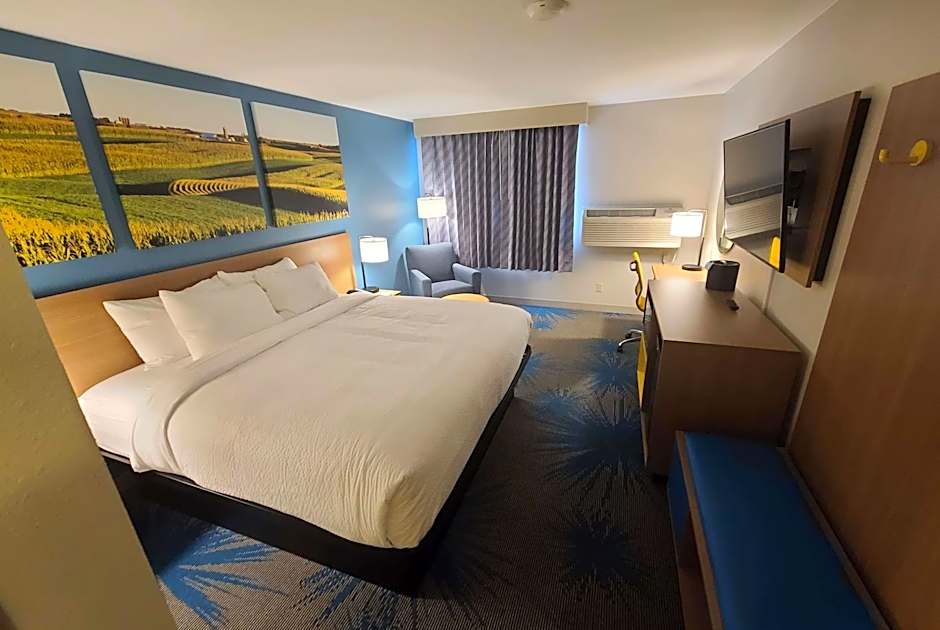 Days Inn by Wyndham Johnson Creek