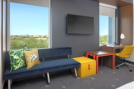 Room, 1 King Bed (Mobility Accessible, Roll-In Shower) (1 King Bed)