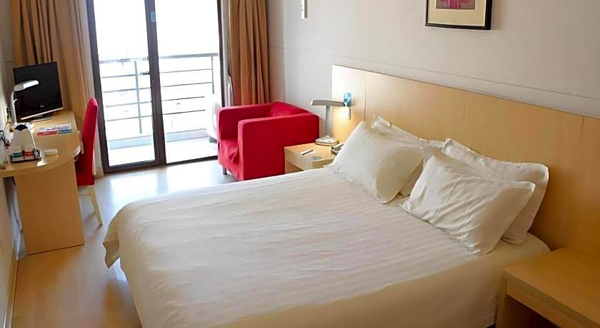 Jinjiang Inn Qingdao Development Zone Jinggangshan Rd.