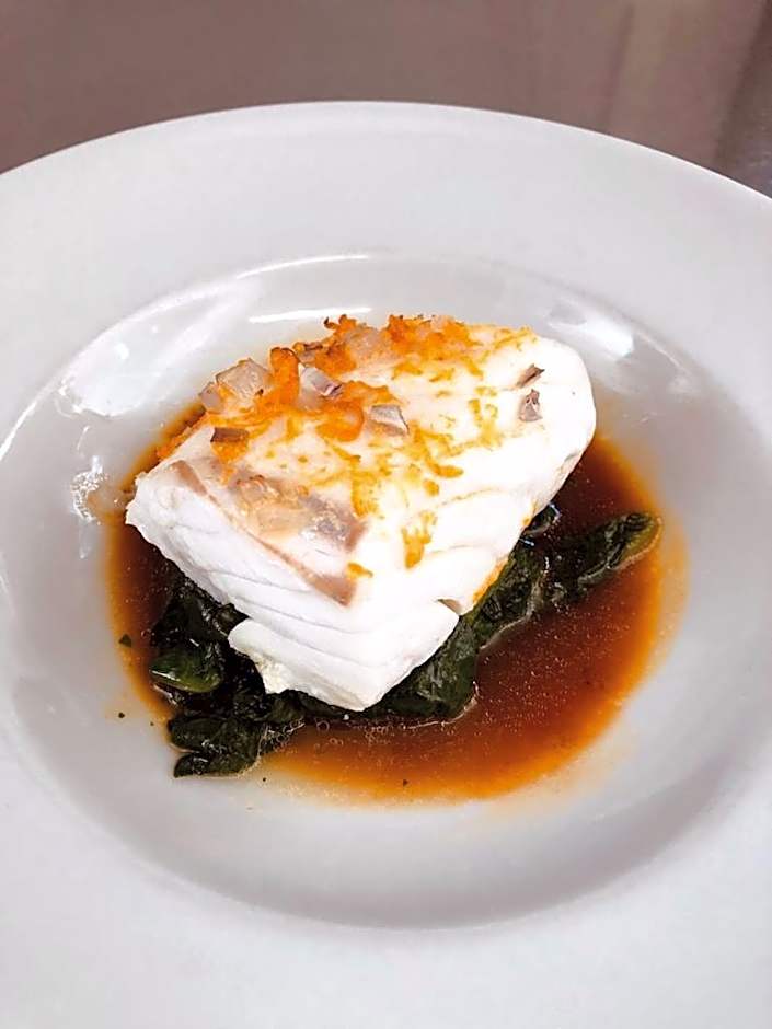 Logis Hôtel Restaurant Les Aubuns